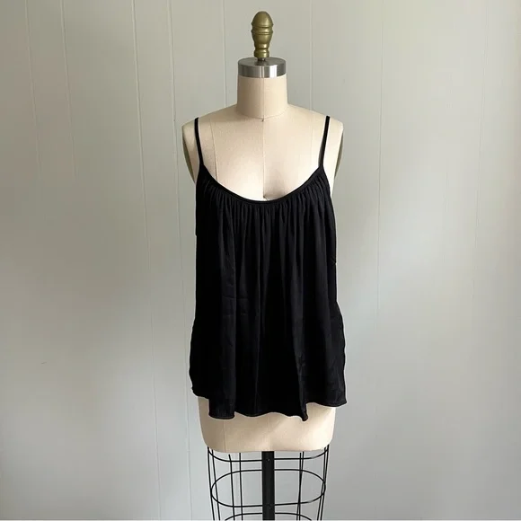 NWT Evereve Allison Joy Brynn Pleated Cami XL Black Flowy Lightweight Neutral - Picture 2 of 12
